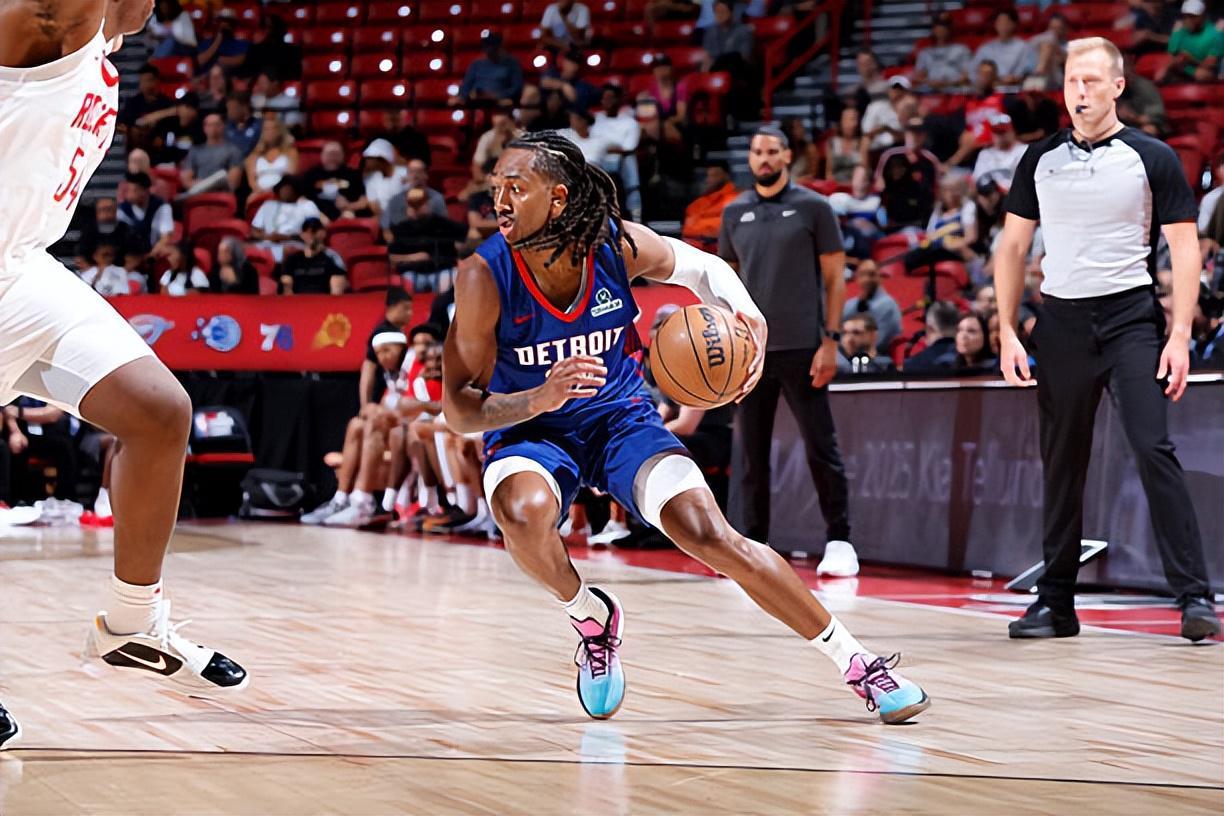 打爆火箭探花郎！活塞后场新星在夏联中的表现实在是太突出了？