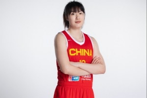 13分6板4助正负值+38！中国女篮球员罗欣棫当选本场最佳球员